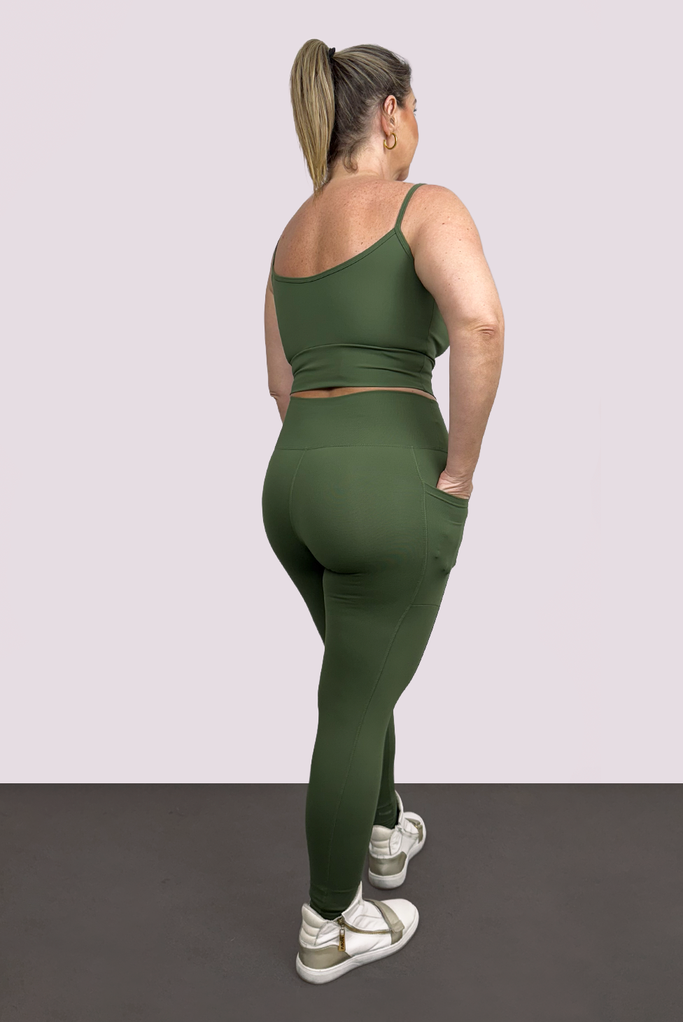 Calça com Bolso