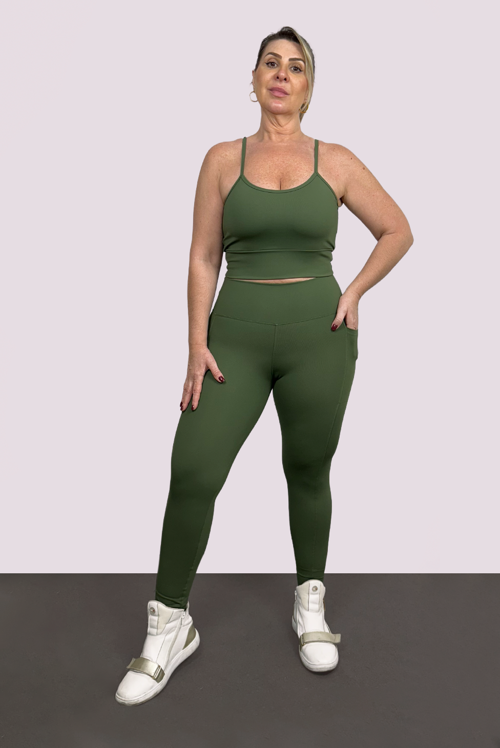 Calça com Bolso