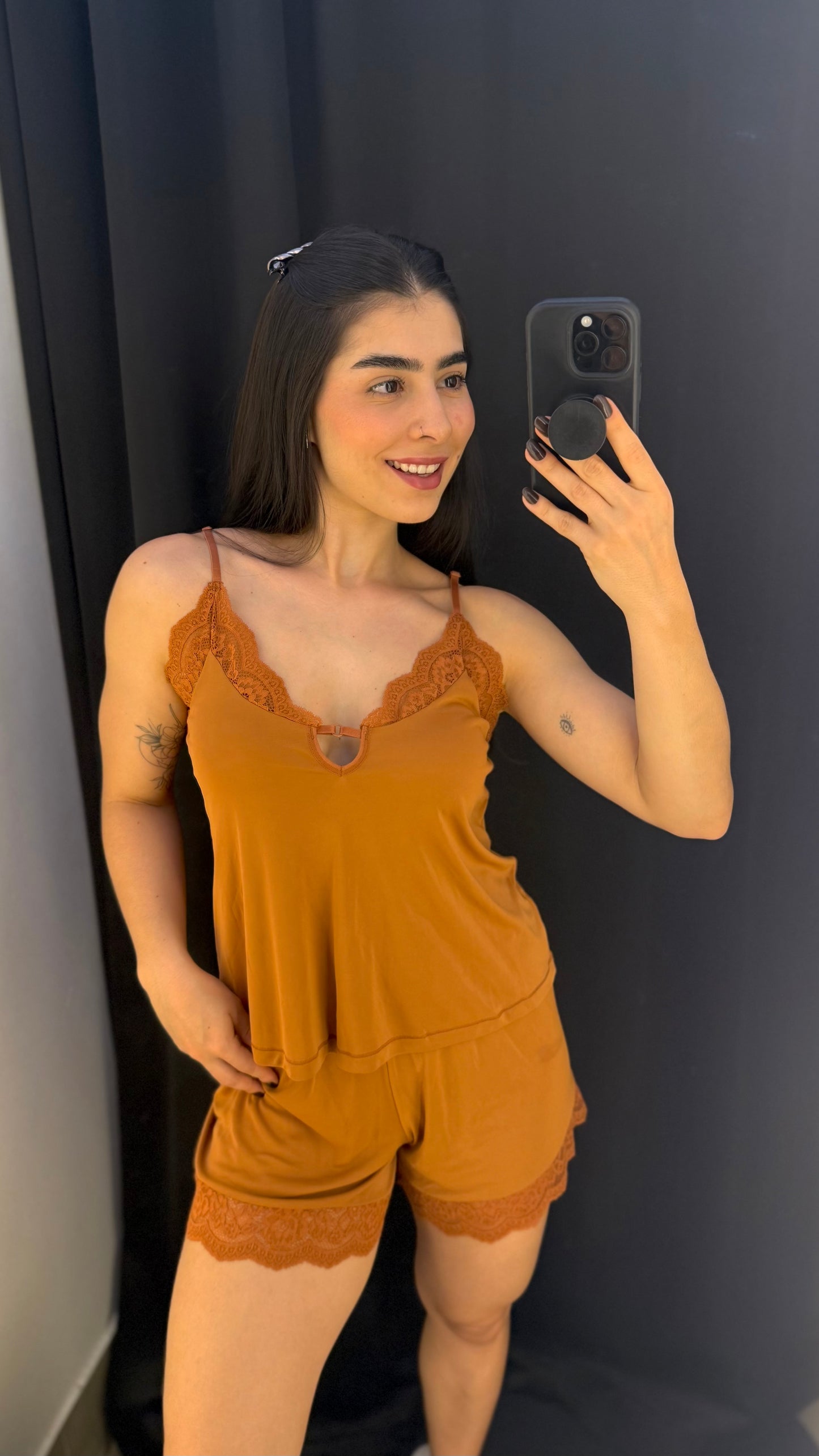Pijama Liganete com detalhes em Renda - R136220